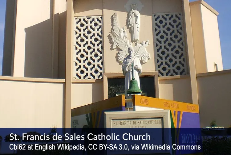 St. Francis de Sales Catholic Church Cbl62 at English Wikipedia, CC BY-SA 3.0, via Wikimedia Commons